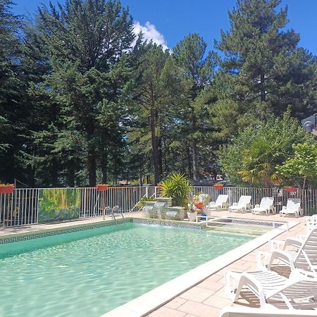 Camping La Source Sournia المظهر الخارجي الصورة