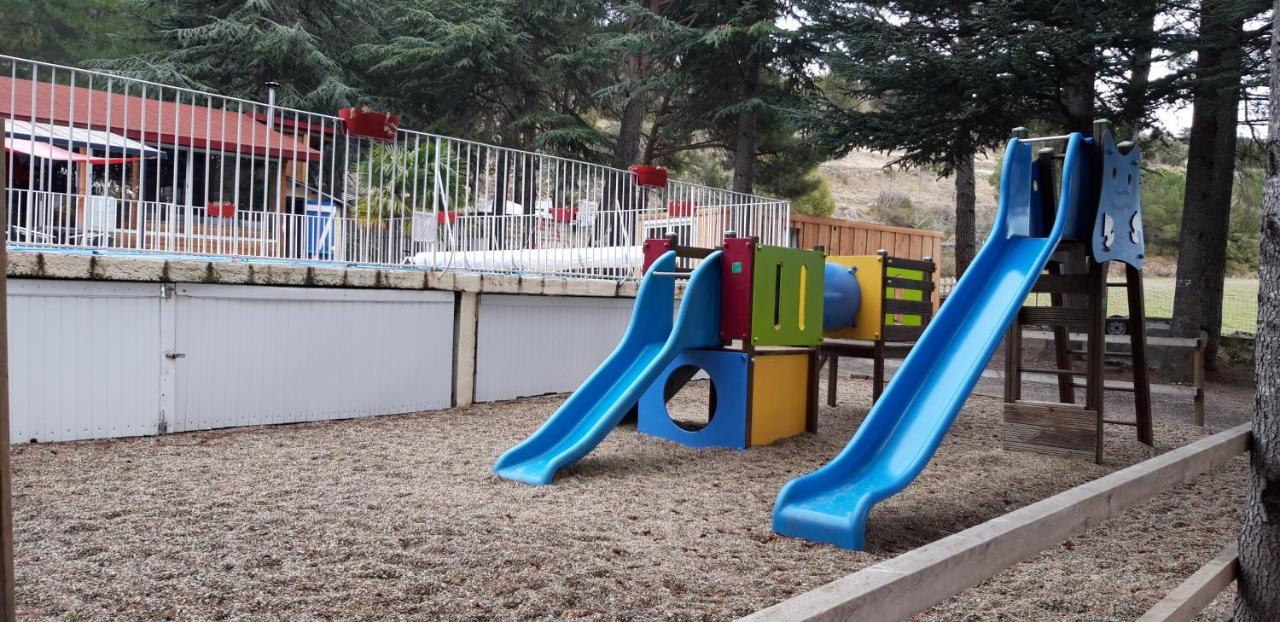 Camping La Source Sournia المظهر الخارجي الصورة