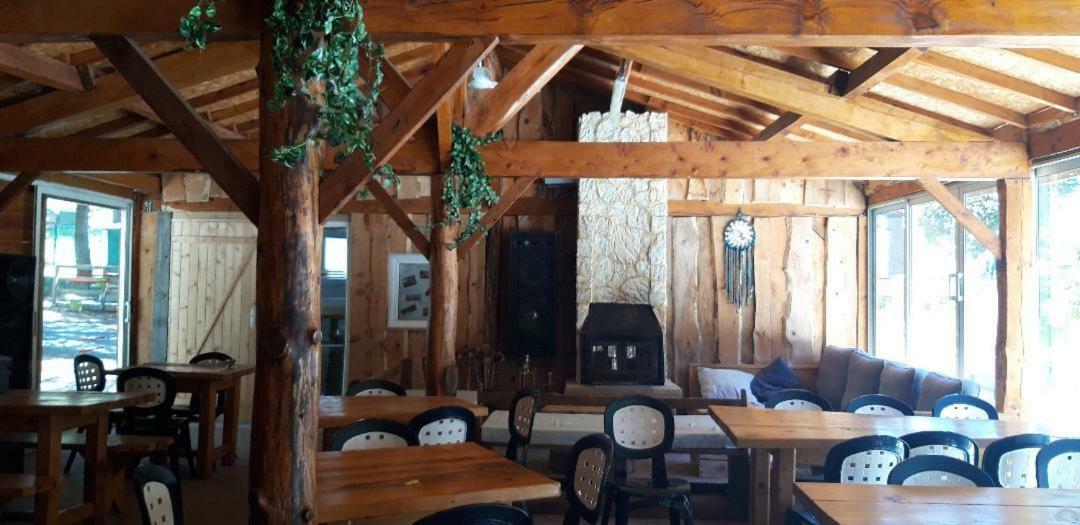 Camping La Source Sournia المظهر الخارجي الصورة